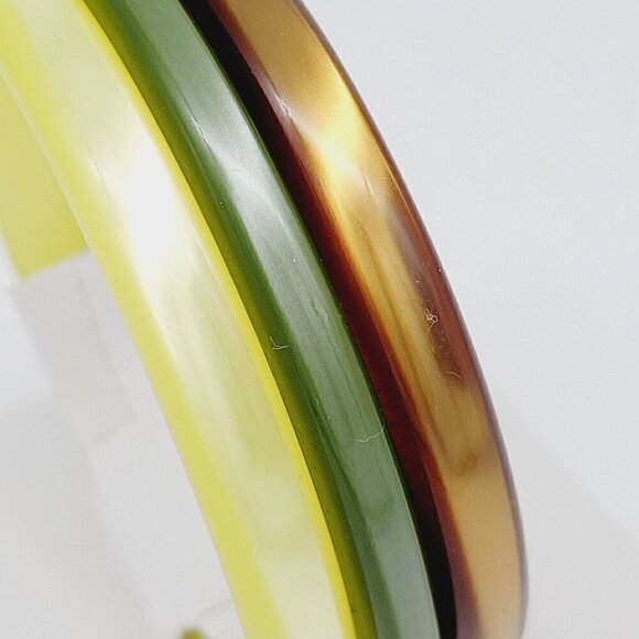 Set of 3 Pearlized Acrylic Bangle Bracelets 8" Neutrals Brown Green Yellow EUC - Picture 2 of 5